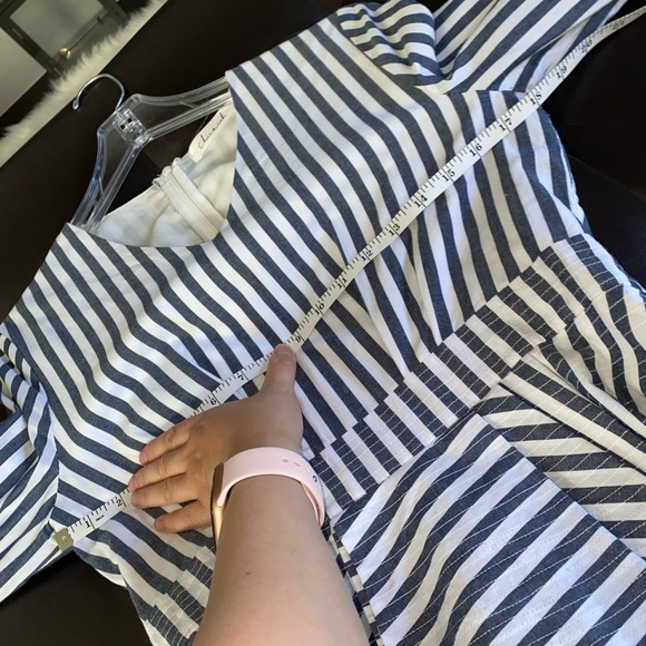 COPY - Chicwish size Small L/S blouse striped - Picture 7 of 7